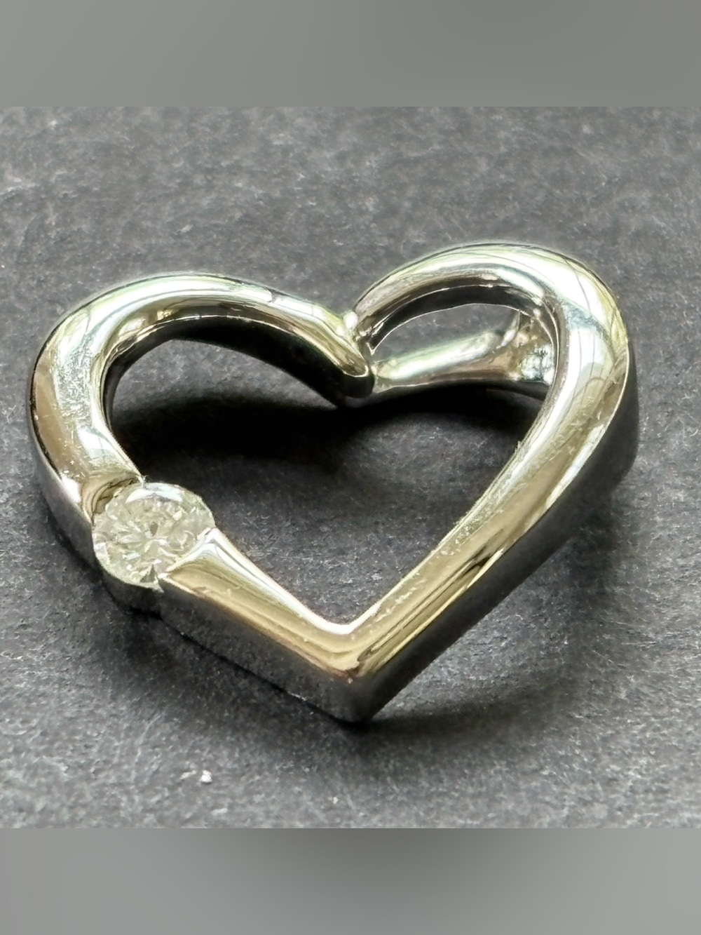 14K HDS Helzberg White Gold Heart Pendant Necklace 18”